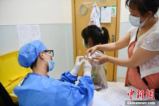 接种|四川为12岁至17岁未成年人开展新冠疫苗接种