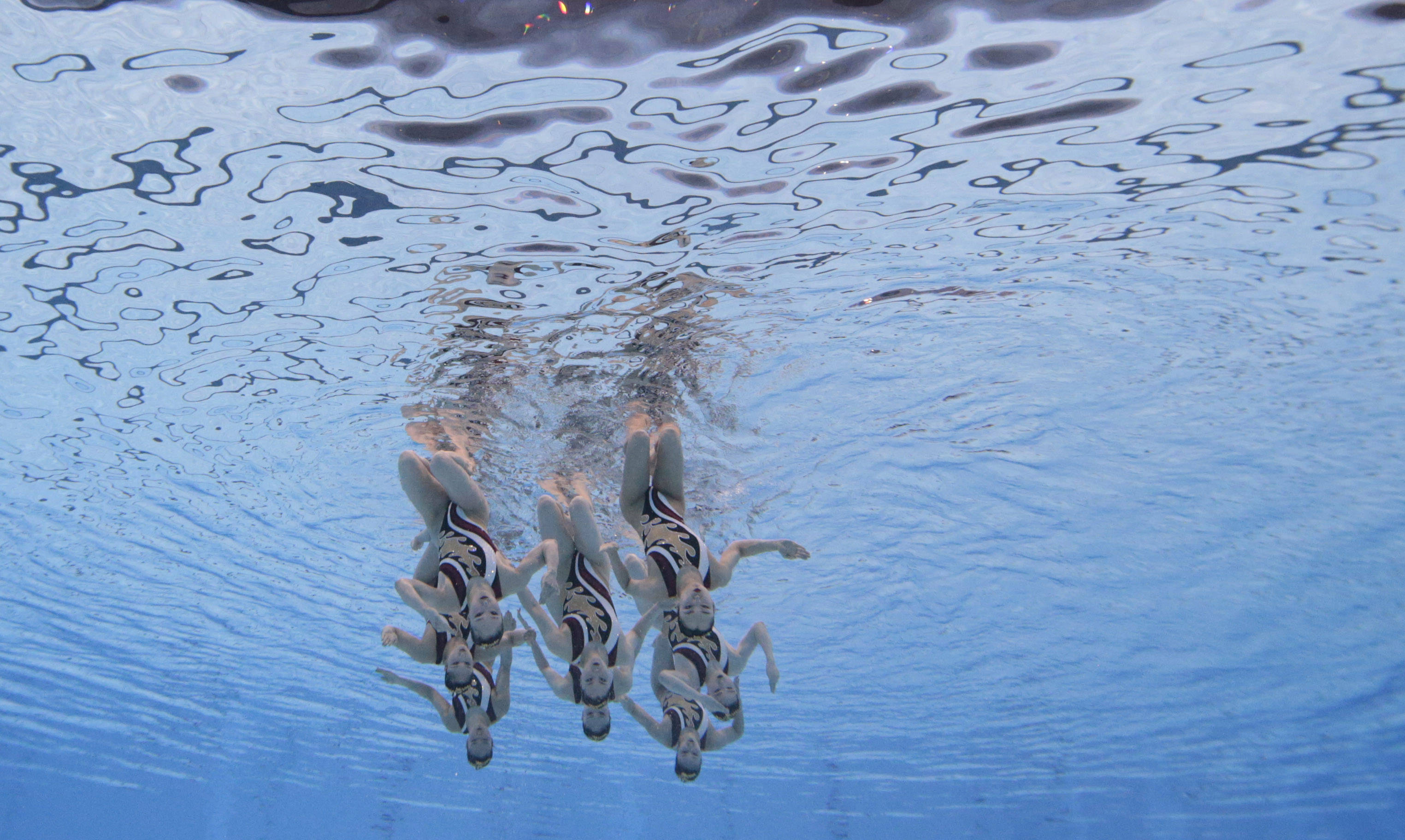 花样游泳集体技术自选赛况