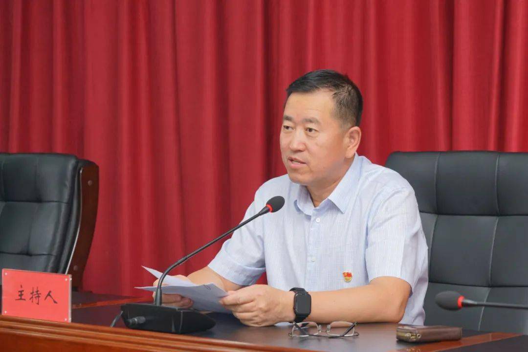 自治区科技厅副厅长张志宽主持培训,相关处室工作人员,相关网站的信息