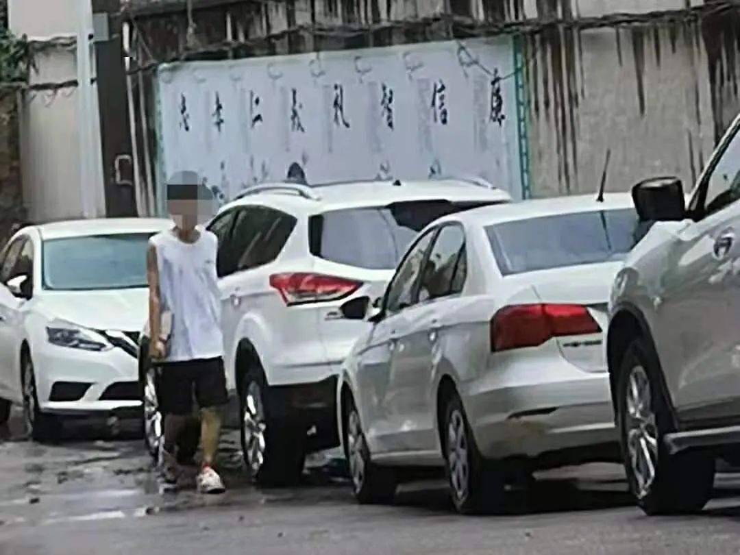 那是我们的小伙伴简谱_父亲简谱那是我小时候(2)