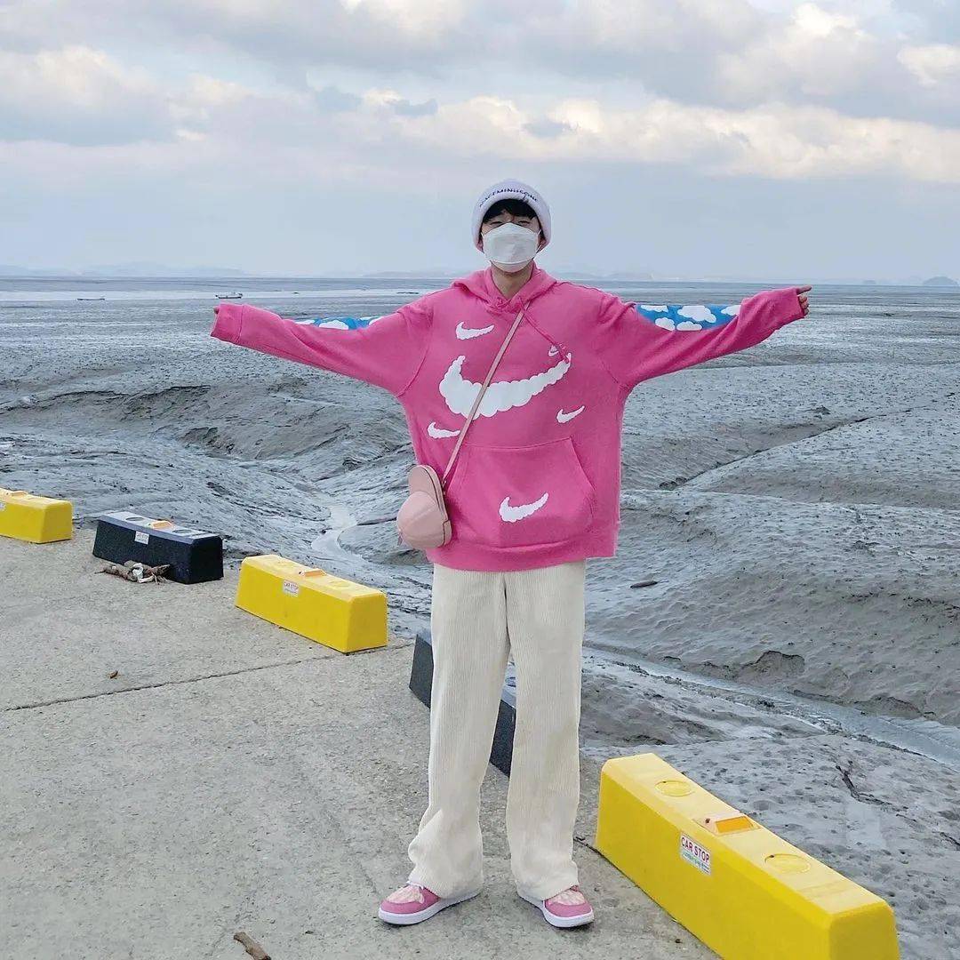 他球鞋穿搭太绝了!