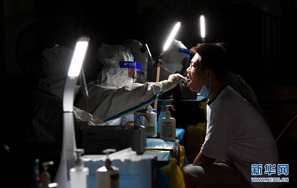 检测|郑州开展第三轮全员核酸检测采样工作