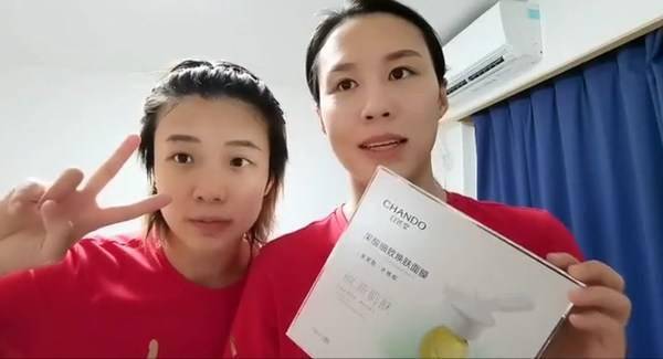 王涵|中国跳水“梦之队”连战连捷 冠军场下也是个爱美女孩儿