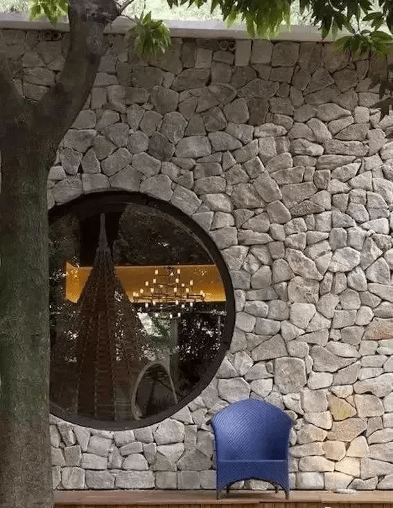 几块石头,一堵墙,美了院子,沉淀了时光_石墙