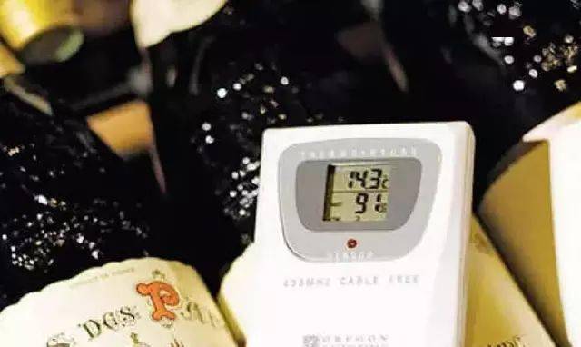 温度|为什么有的葡萄酒缠了一层保鲜膜