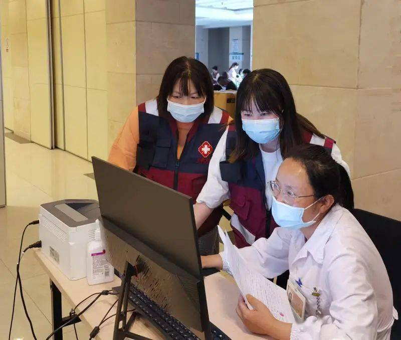 最美医者团队五华区疾病预防控制中心计划免疫科