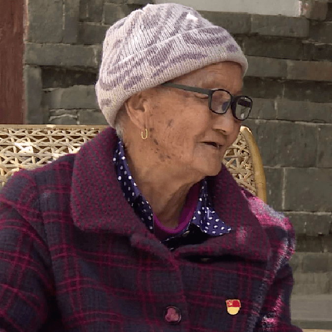 党史学习教育老党员杨桂珍的浓浓书香情