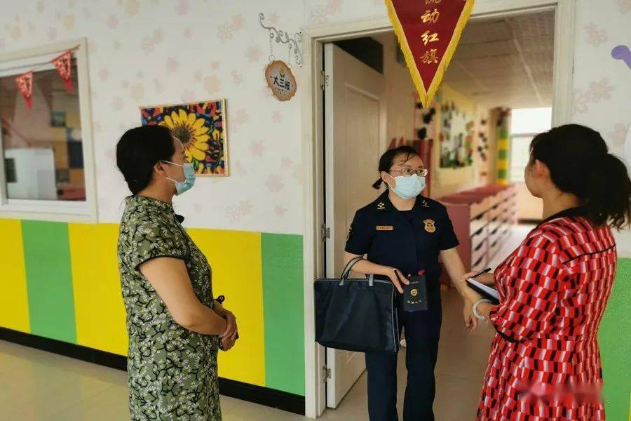 校园|筑牢校园安全“防火墙” 崆峒区消防救援大队联合区教育局对全区幼儿园开展消防安全专项检查