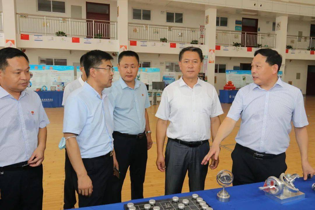 校园要闻青岛市人社局来学院调研