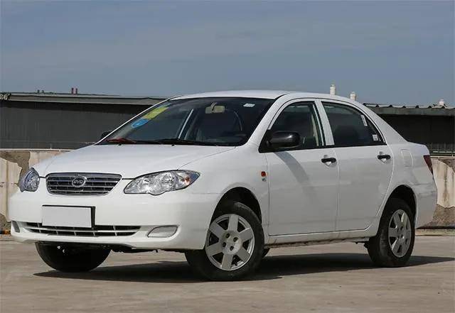 比亚迪f3清库存低配不到4万起步15升109马力空间宽敞