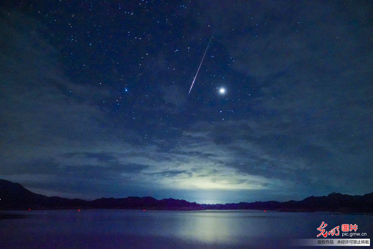 流量|【光明图刊】一起来看流星雨