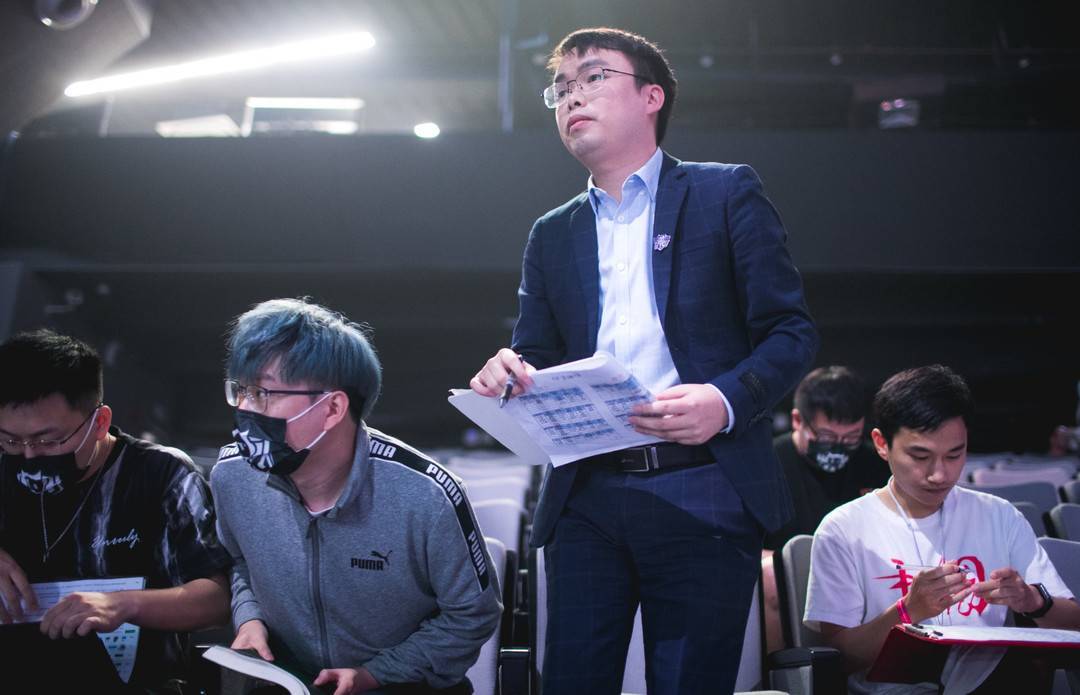 世冠封面观察|南京Hero久竞三连冠梦碎 广州TTG成功复仇挺进四强_比赛