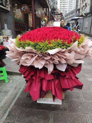 七夕催热浪漫经济玫瑰花销量较情人节增长402 售价