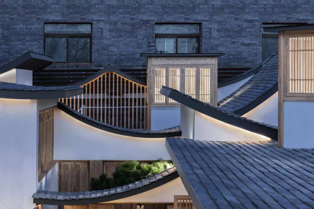 蓝字" 十点民宿"关注