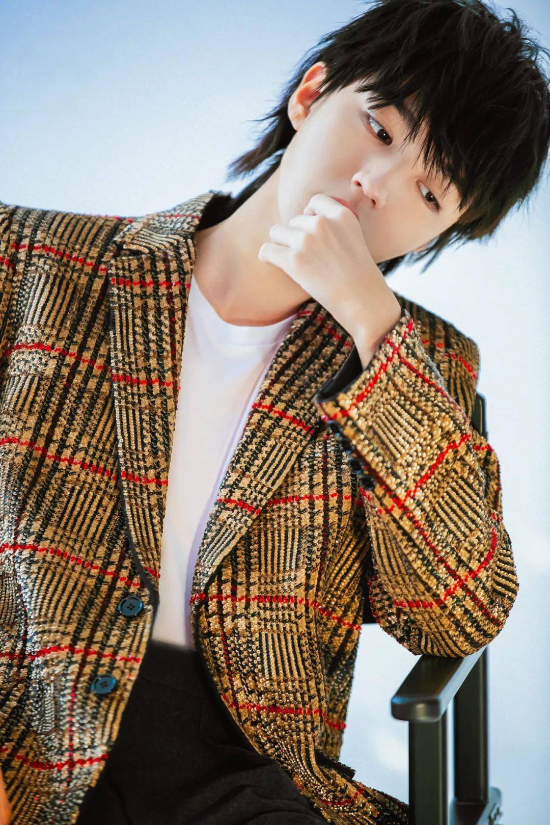 王俊凯手机屏保图片快来换上让你的手机屏幕更加有高级感