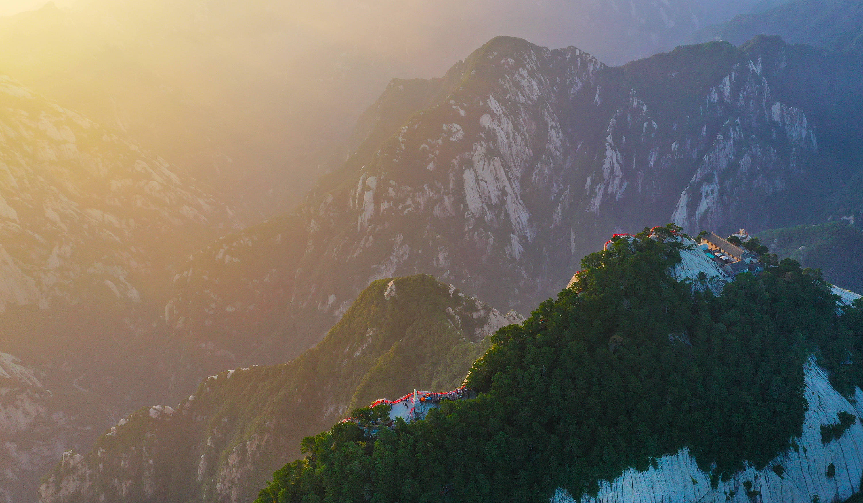 日出華山