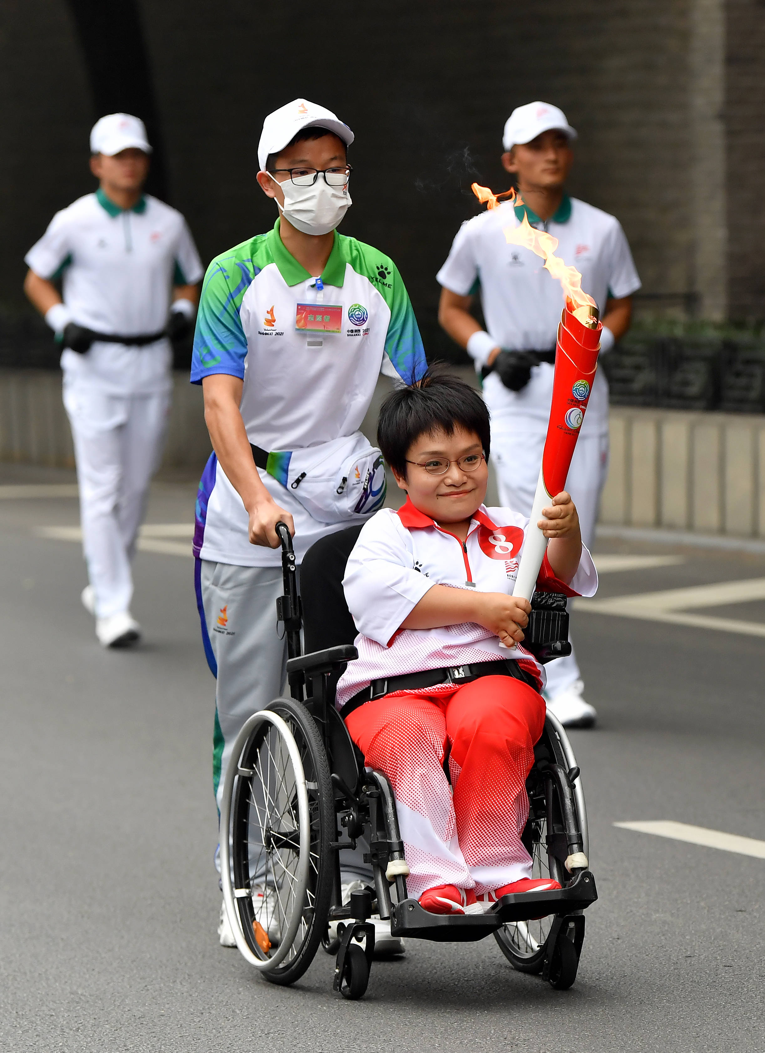 十四运会和残特奥会火炬正式在陕西传递