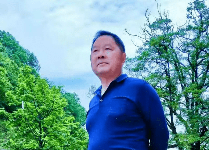 【作者简介】彭万发,男,56岁,汉族,高级技师.