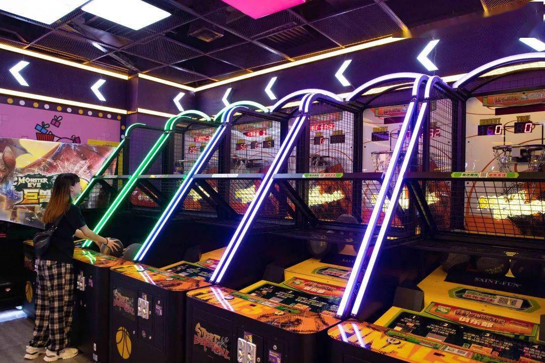 疯狂牛仔城点燃你的童心嗨翻你的周末