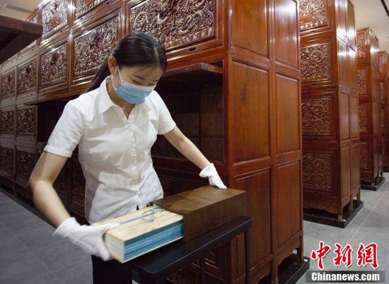 兰州|探访兰州天庆博物馆馆藏文渊阁《四库全书》