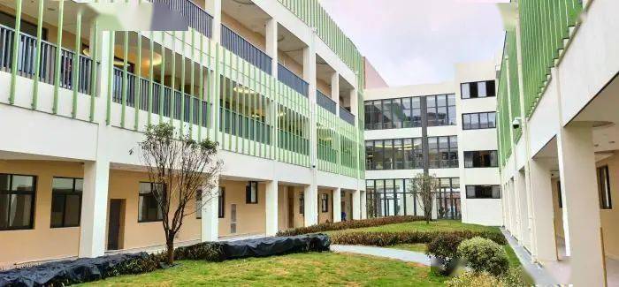 天台县闻莺幼儿园位于天台县赤城街道百花路,是天台县的ppp项目,由