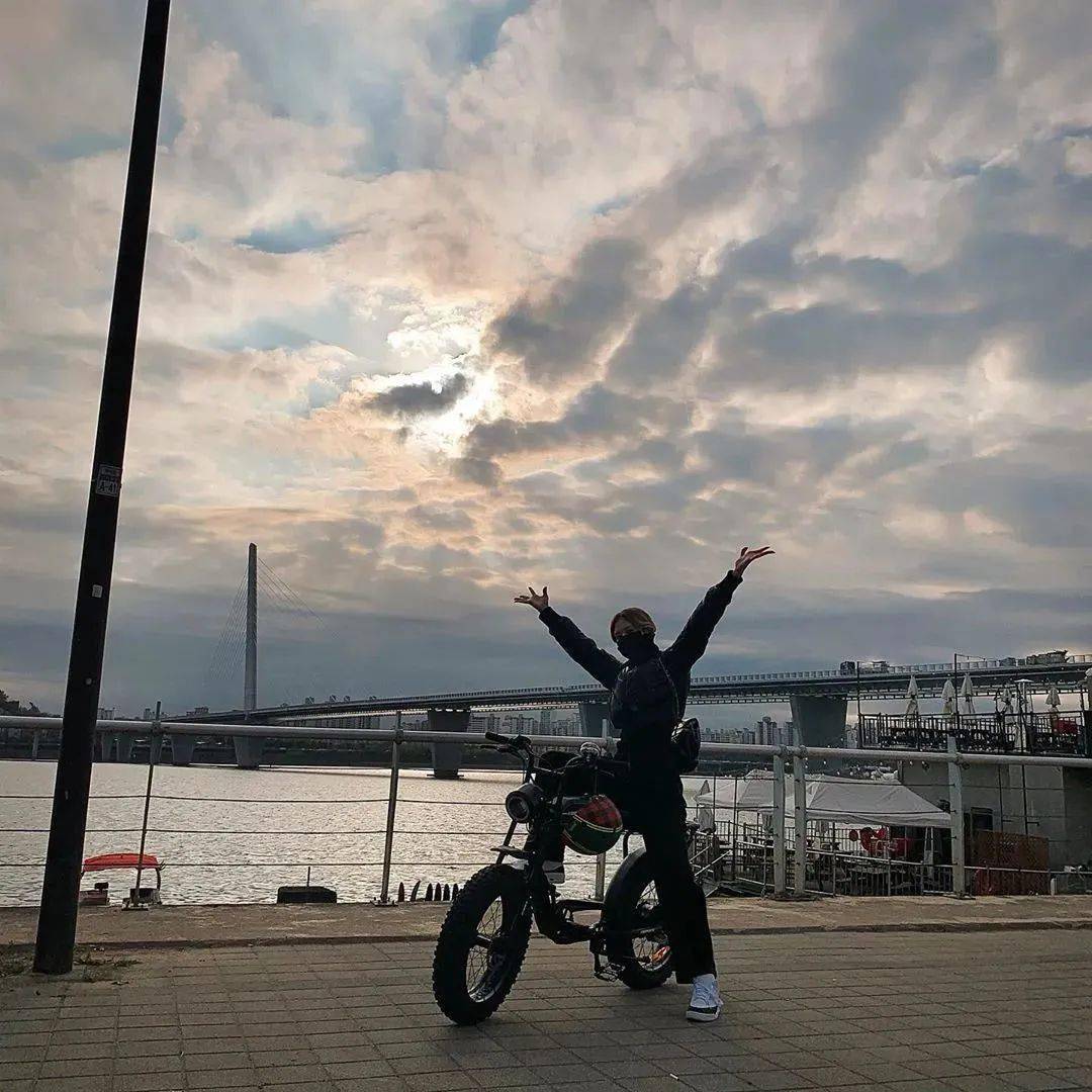 来头|这位让全网沦陷的美少女，到底什么来头？！