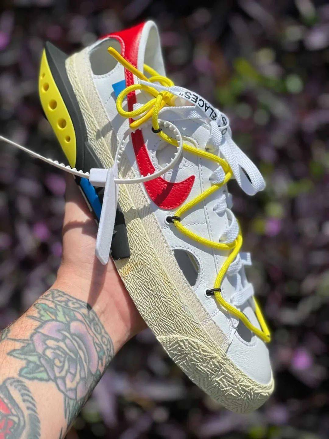 实物|越来越抽象！下一款 OW x Nike 最新实物曝光！