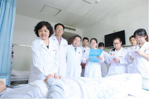 裴瑞霞|“望闻问切”寻病因 “中药加减”解病痛