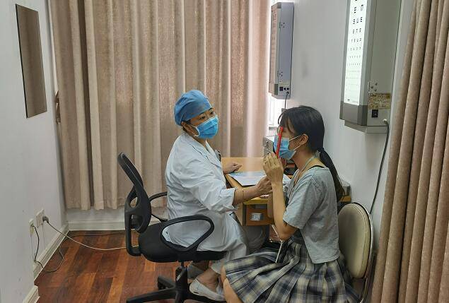 上海征兵体检进行时大学毕业生征集比例将大幅提升