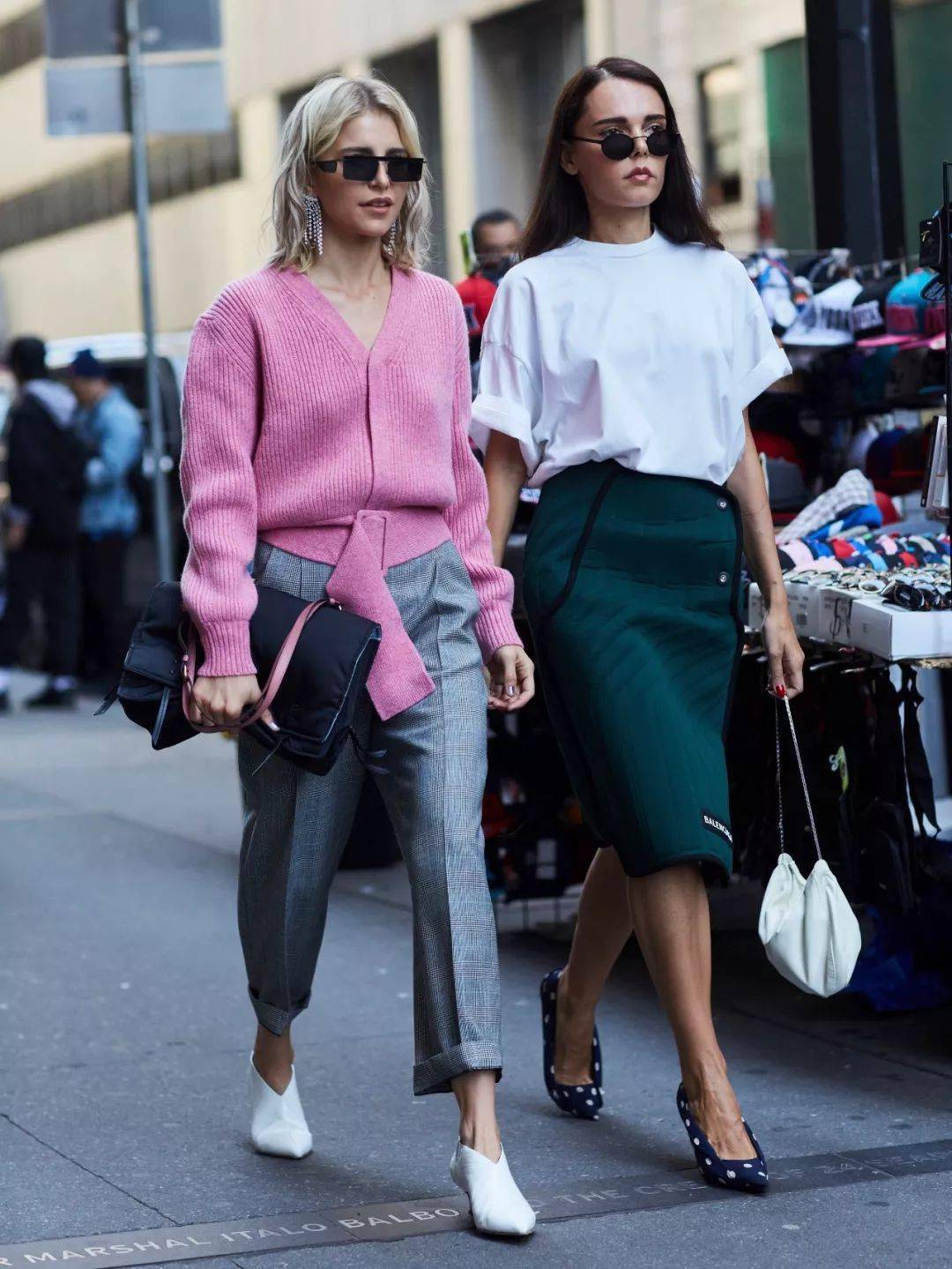 蓝色|初秋换季穿“ 奶奶衫 ”呀，太好穿了！