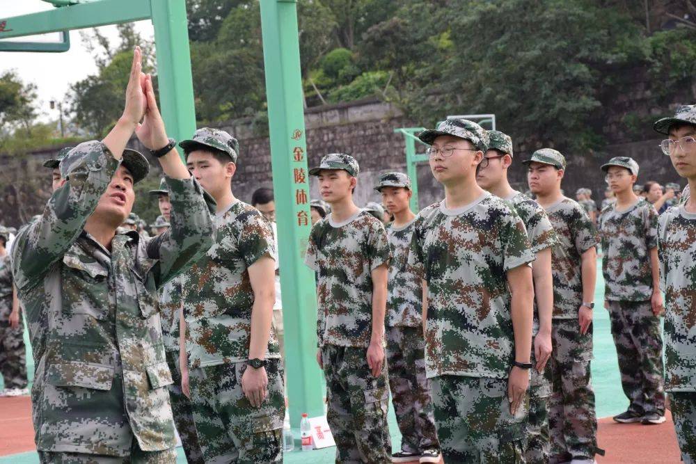 五星三名实践育人开学第一课鼓山中学2021级高一军训拉开序幕