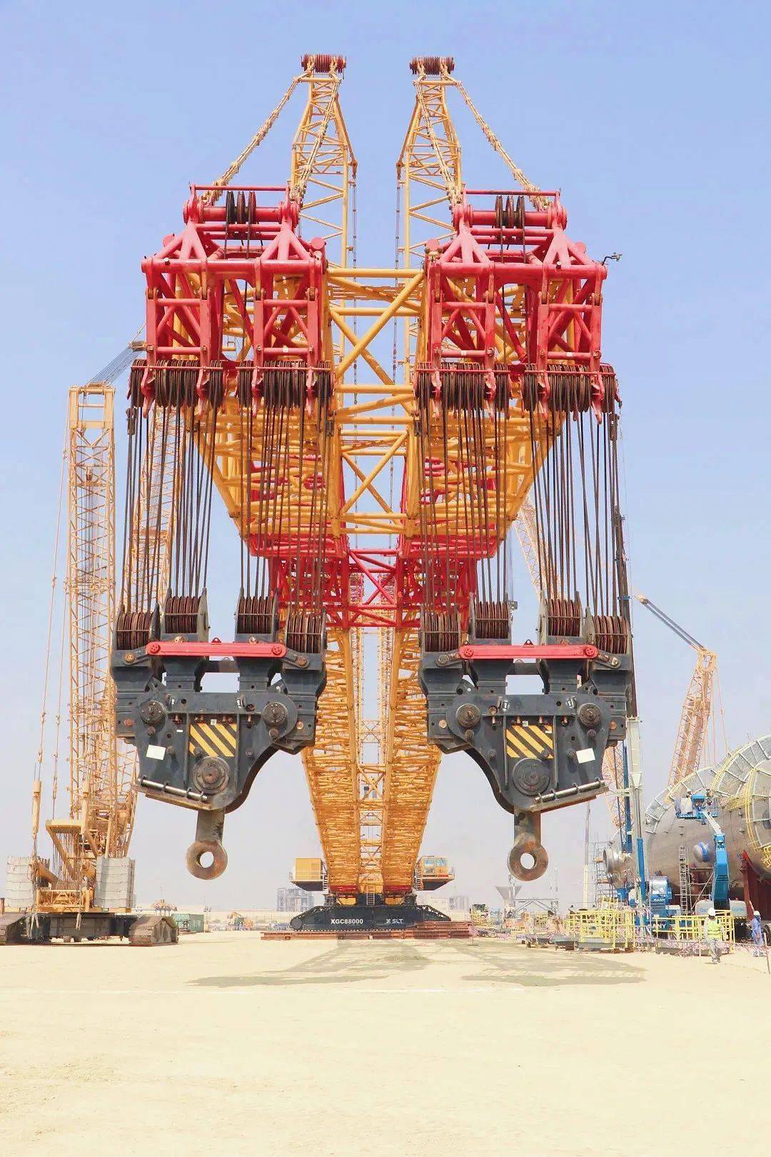 超级"钢铁侠"来了,这就是中国制造!_起重机