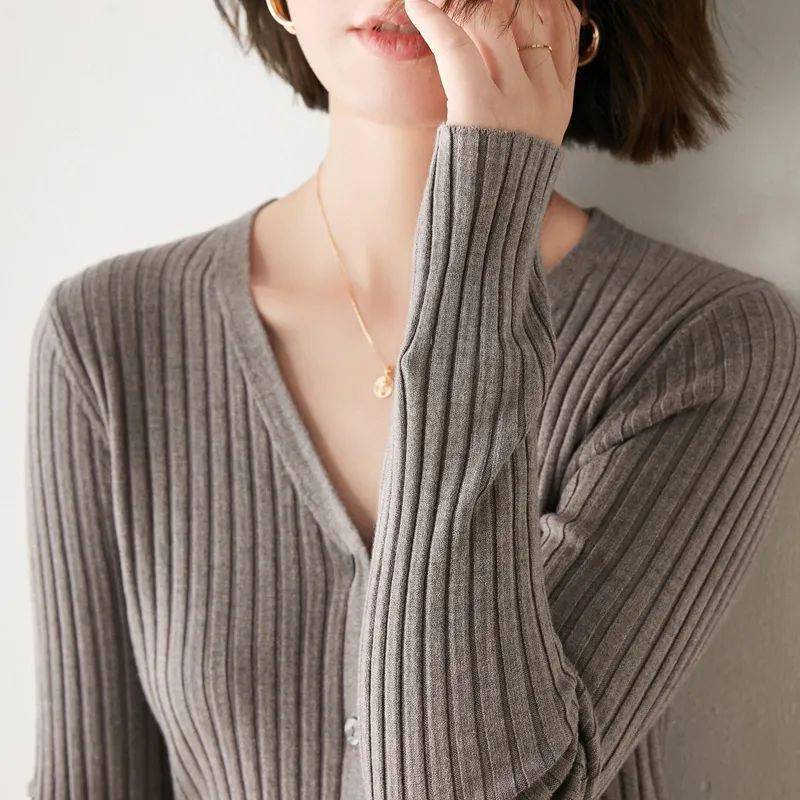 设计|?2件99元！百搭显瘦又保暖的经典开衫，一件能搭一柜子衣服！9色可选