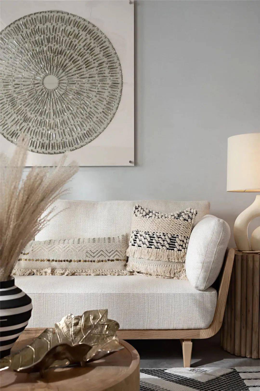 装饰画怎么搭配高级感 57c6c48c91a04051b32870d5a699dc54.jpeg