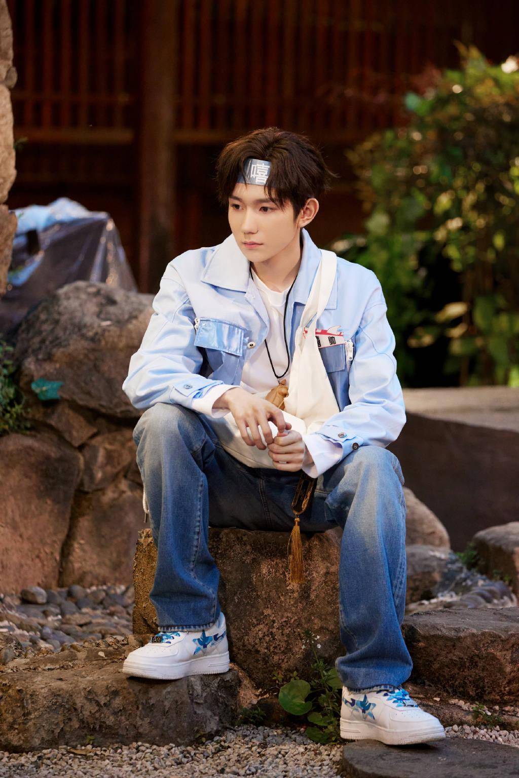 App|《奇异剧本鲨》最新正片上线 人狠话不多的嘻帅王源本次只想拿第一！