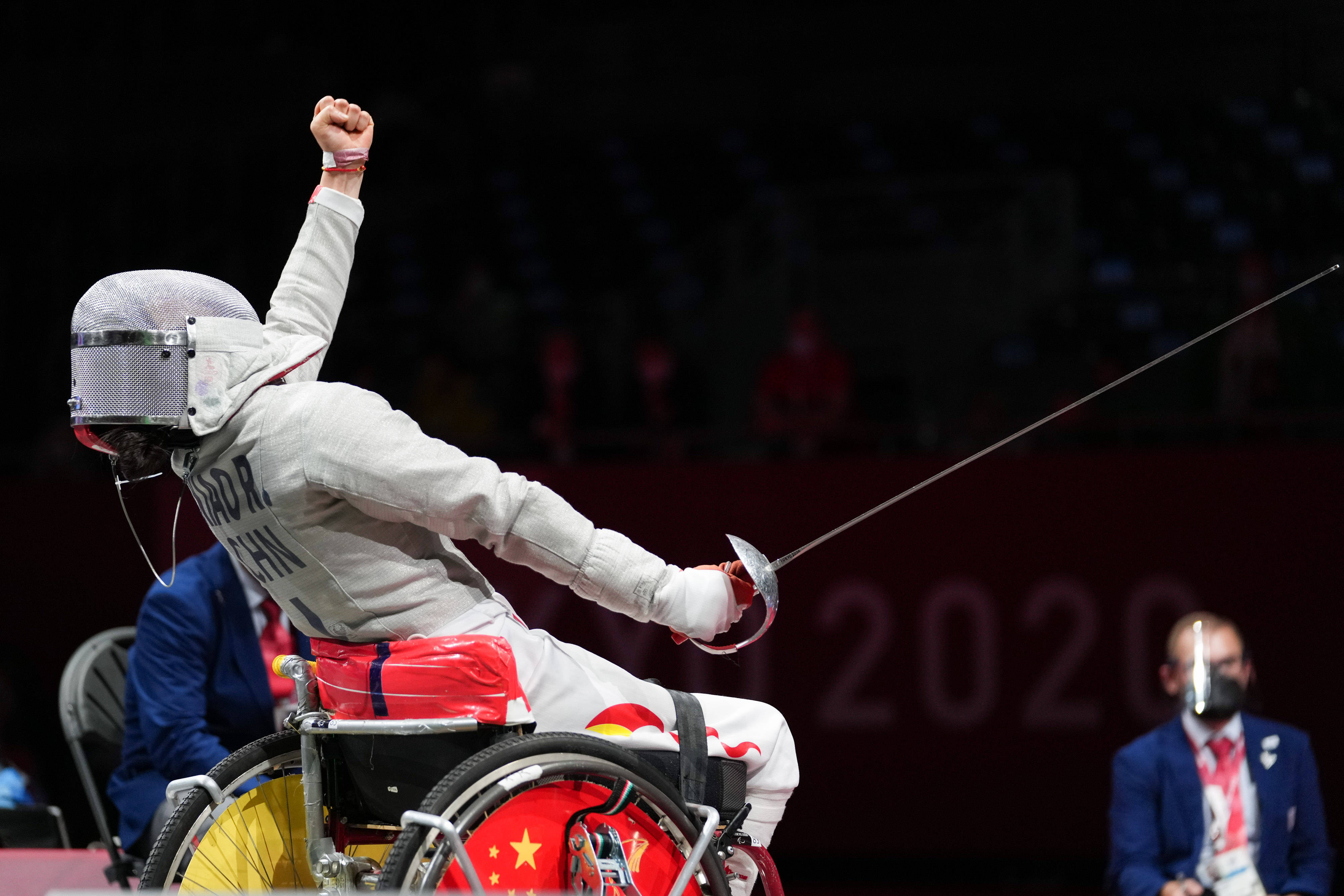 轮椅击剑——中国选手肖蓉获得女子个人佩剑b级铜牌