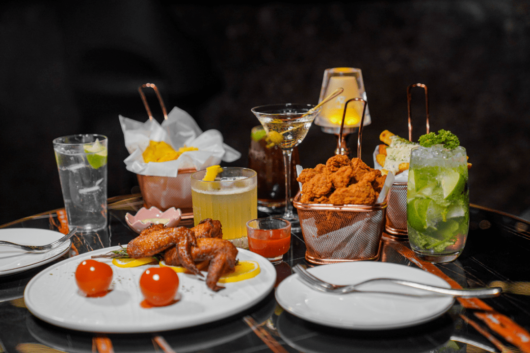 龙岗azureblue￥68元套抢威士忌餐吧双人鸡尾酒套餐