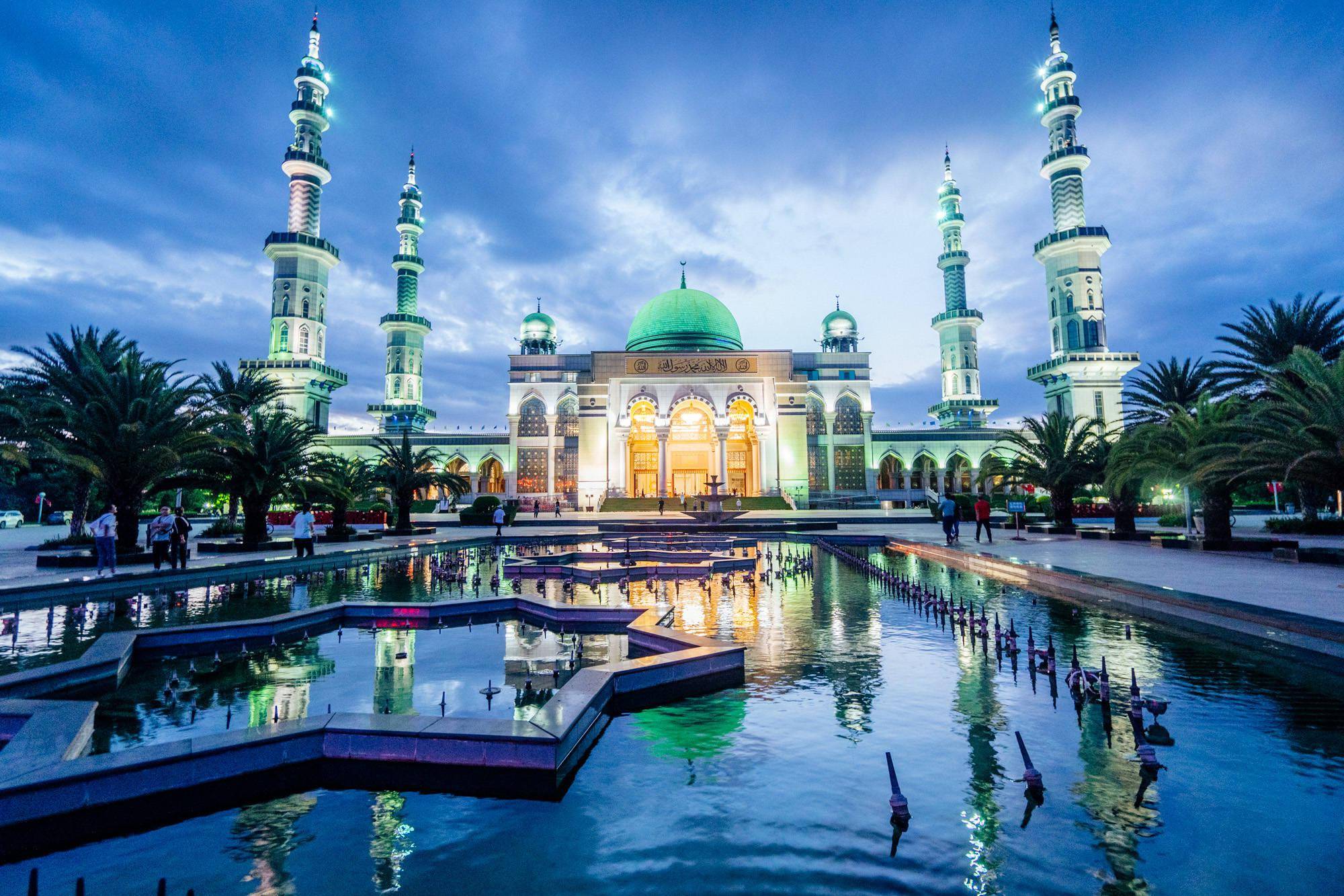 沙甸,云南的建筑奇迹,真的太美了_清真寺