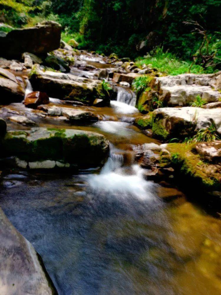 沅陵乡村小溪之恋马底驿乡奔溪