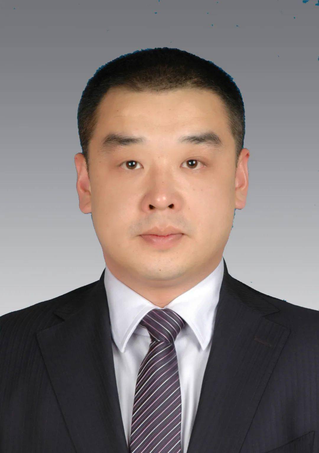 曾任秦都区委常委,政法委书记(正县级).