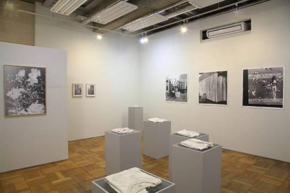 眼睛|店里出现「疑似穿过的内衣」：怀疑眼睛的小型陶艺展