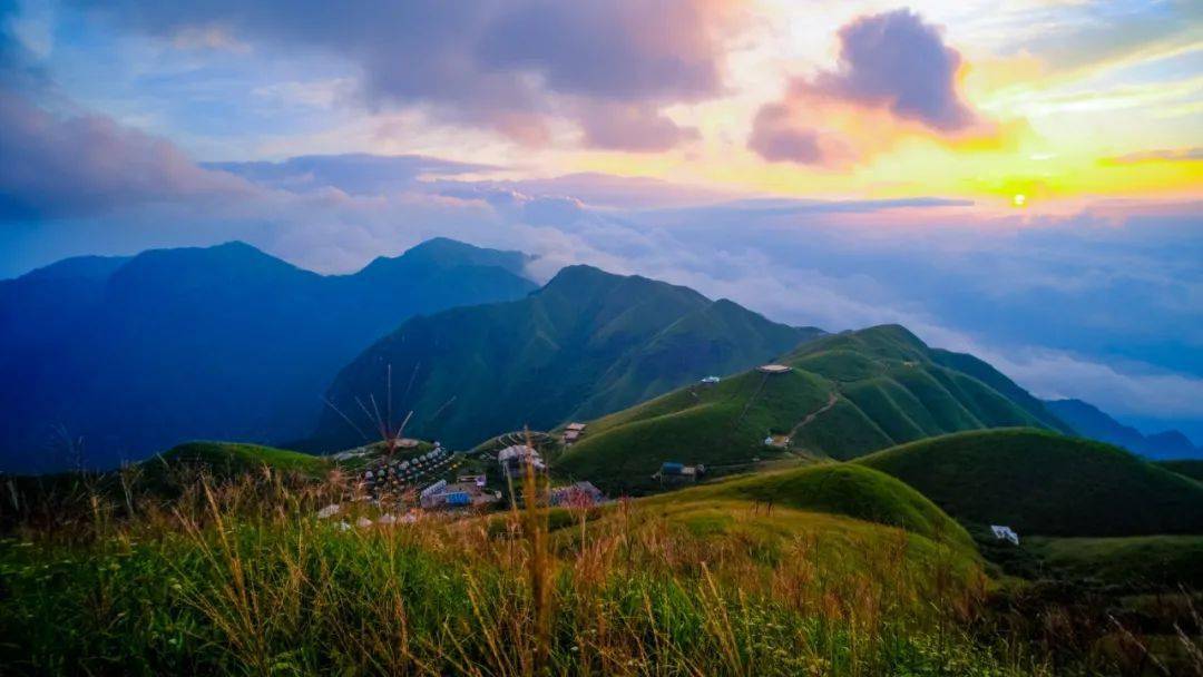 粤港澳大湾区游客免门票啦秋天的第一场旅行就来武功山吧