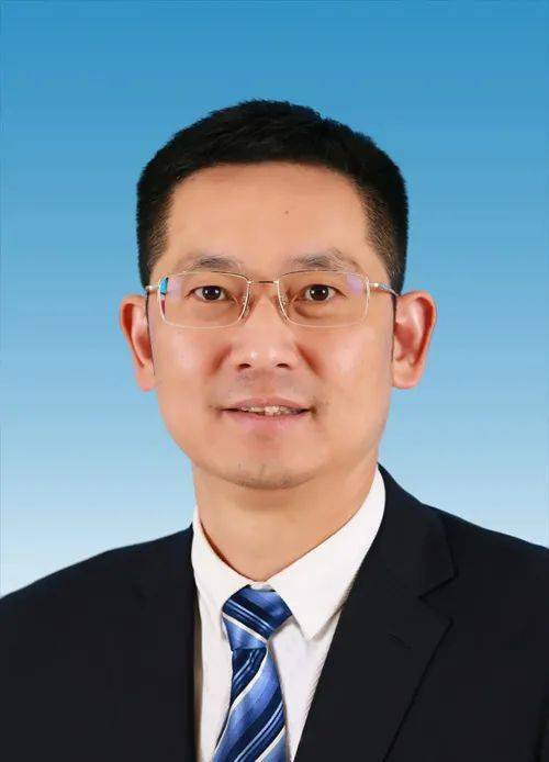 中共遂宁市第八届委员会书记,副书记,常委简况信息_李江