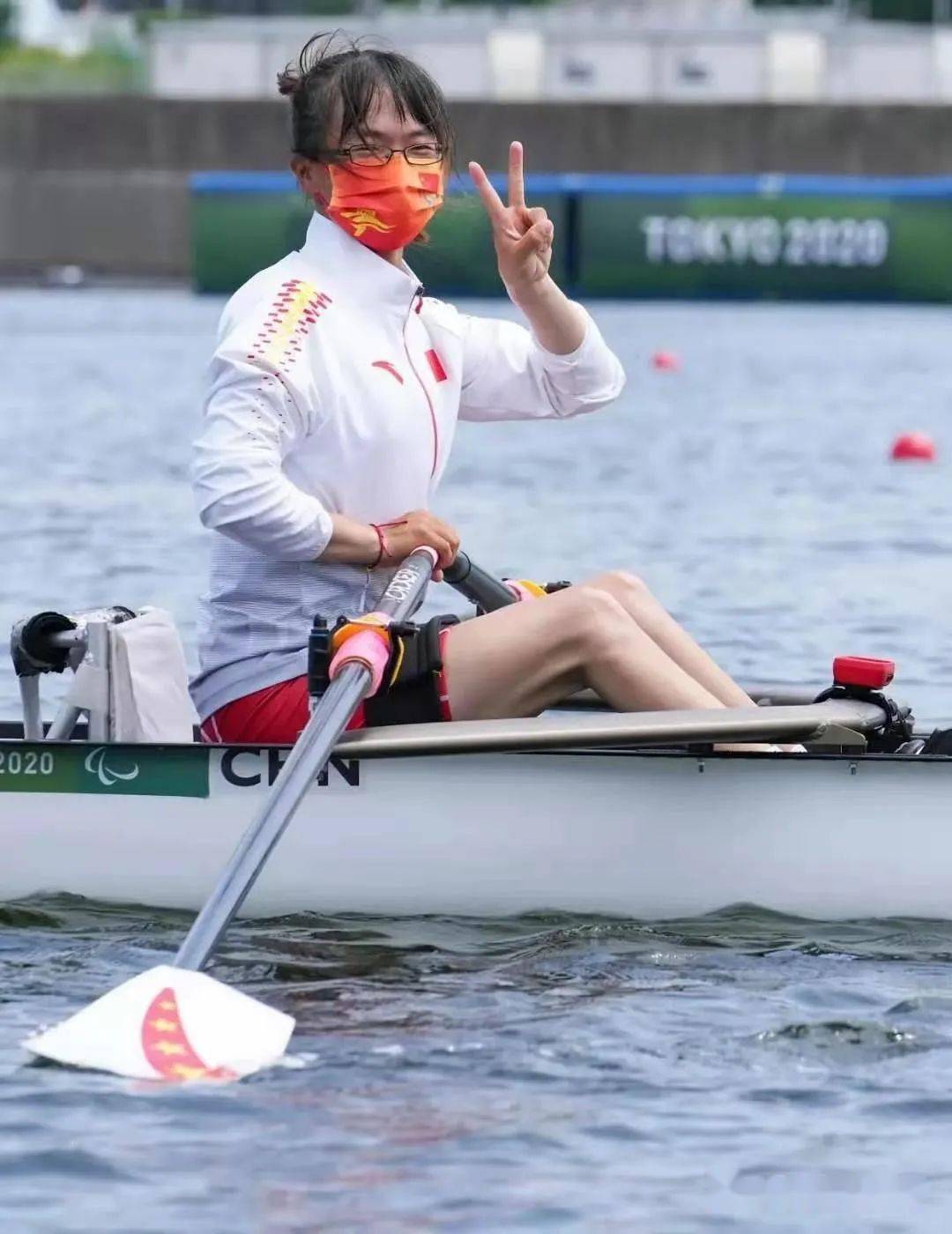 大连女运动员刘爽获东京残奥会赛艇铜牌