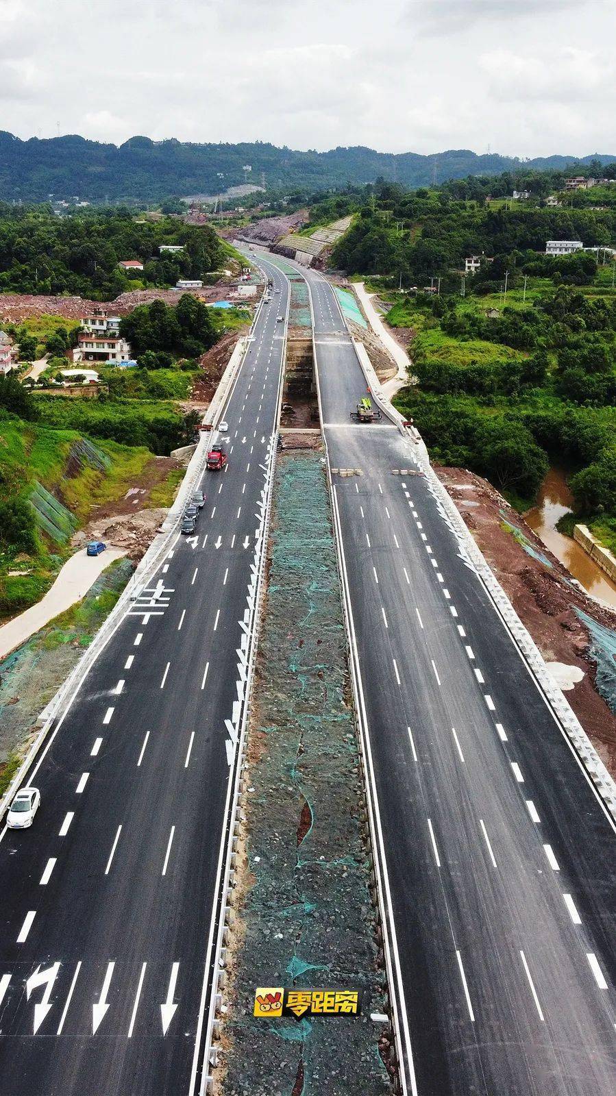 刚刚宜庆路连接线主线全幅通车双向6车道注意要这样走