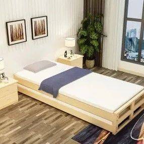 【生活助手】提醒！睡硬床不等于硬板床！不同年龄，适合的硬度不一样~_床垫