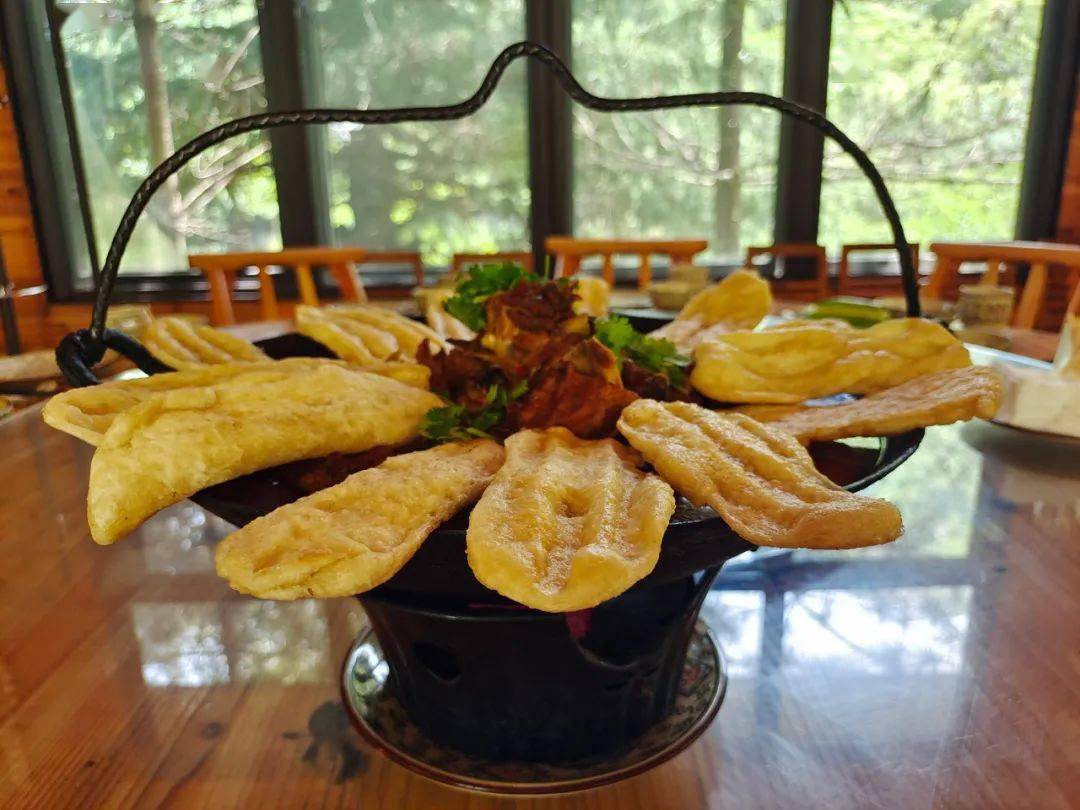 金寨吊锅一锅纳百味原汁原味的美食