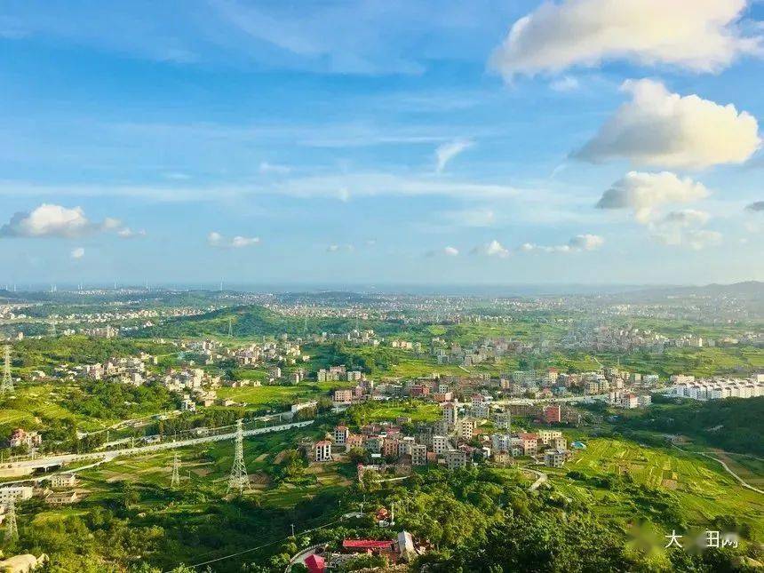 莆田埭头天云洞云天尽收仙碟中