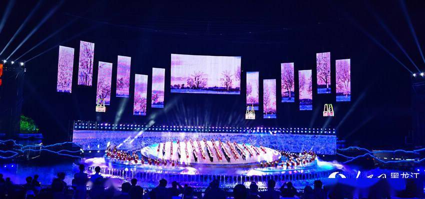 今夜璀璨牡丹江第四届黑龙江省旅发大会在镜泊湖畔华彩绽放