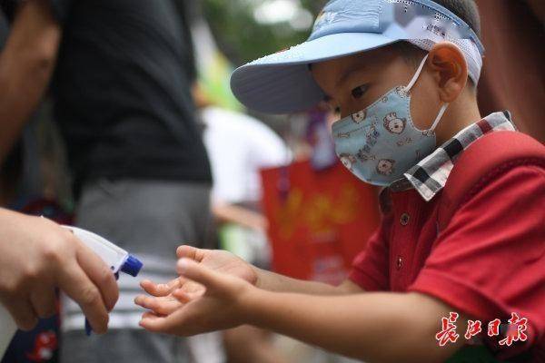 家长|萌娃上幼儿园：第一天喜笑颜开，第二天稀里哗啦